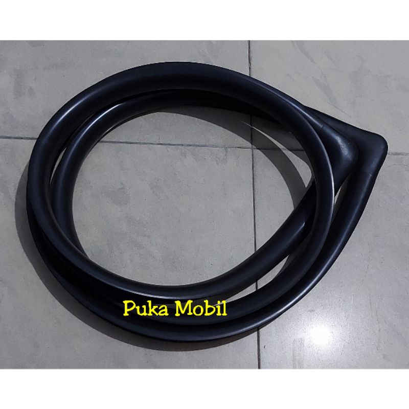 Karet Kaca Daihatsu Taft GT TaftGT Belakang