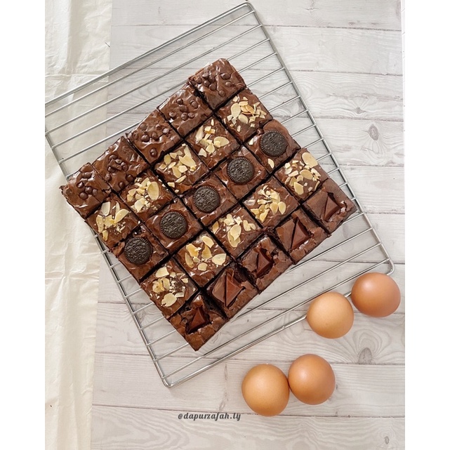 

Brownies by dapurzafah Fudgy Brownies Premium