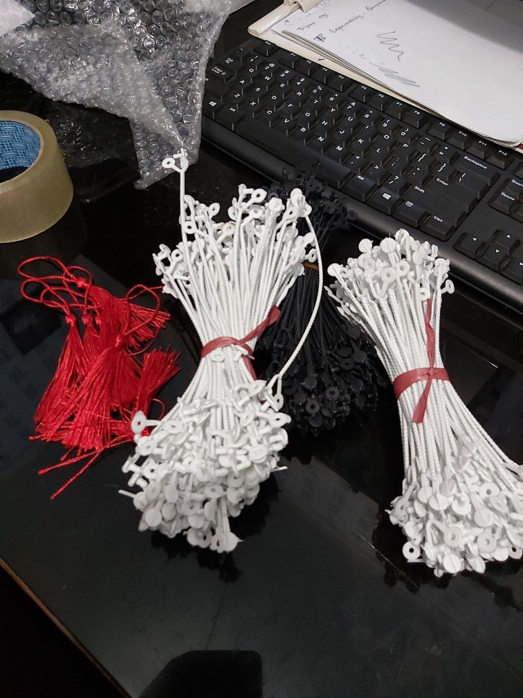 5 Lembar Plastik Bunga Mawar Valentine . Flower Plastic . Plastik Opp Bunga. Plastik Kaca Bunga.