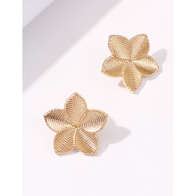 LRC Anting Tusuk Fashion Golden Flower Alloy Irregular Earrings K25797