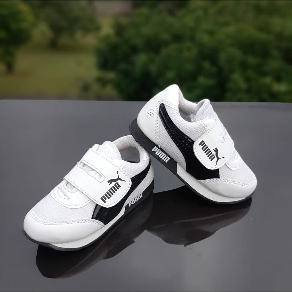 TOKOERS Sepatu Sneaker Sporty / Sneaker Anak Cowok Cewek 1 - 9 tahun - Sneaker anak balita Murah - SSL05 Black and White