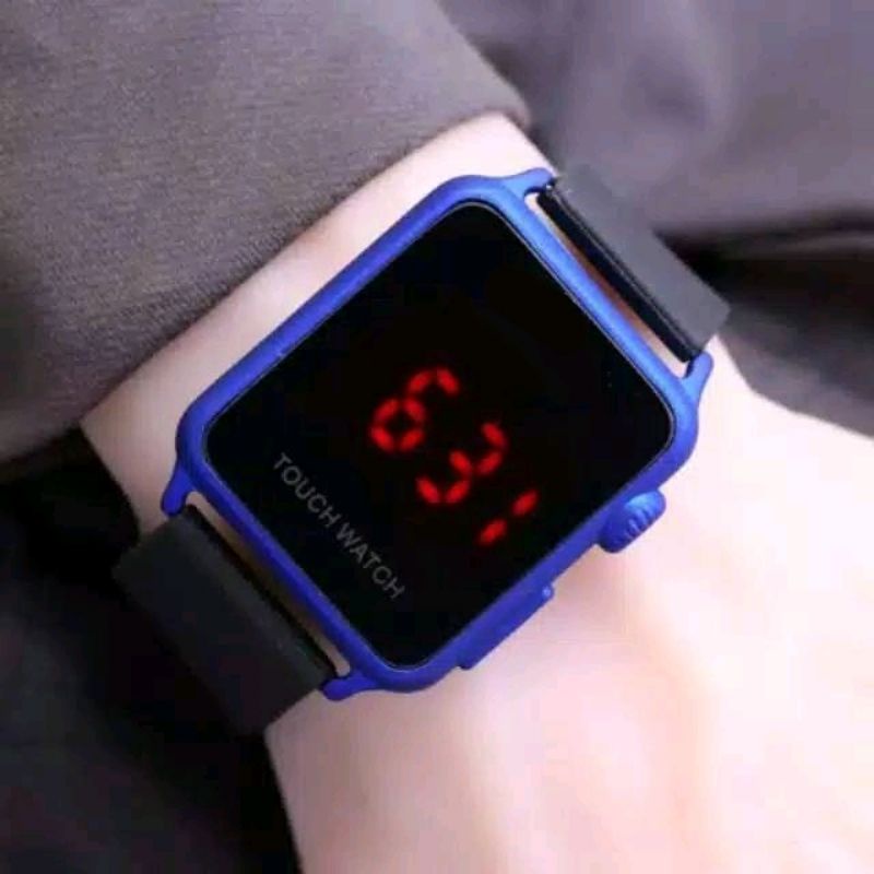 [GW] Jam Tangan Pria Segi Touchscreen Digital Rubber Case