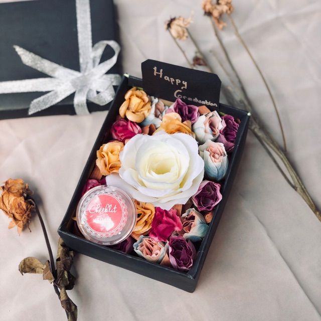 

Gift box full flower