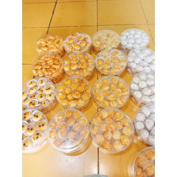 

kue kering nastar,putri salju,