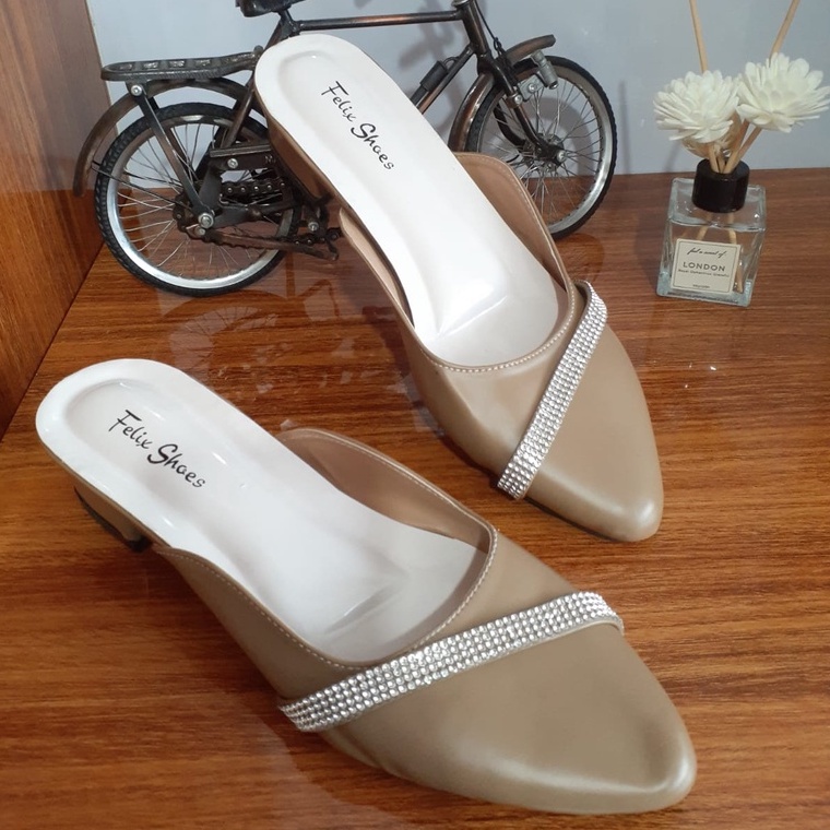 SANDAL HEELS 3CM VARIASI MUTIARA ELEGANT DR-017