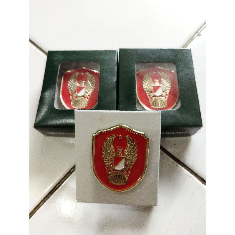 Emblem Ekapaksi