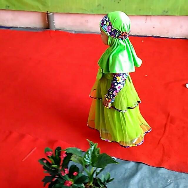 Preloved Gamis Labella anak 1-2tahun / gamis bayi katun jepang / gamis brokat hijau