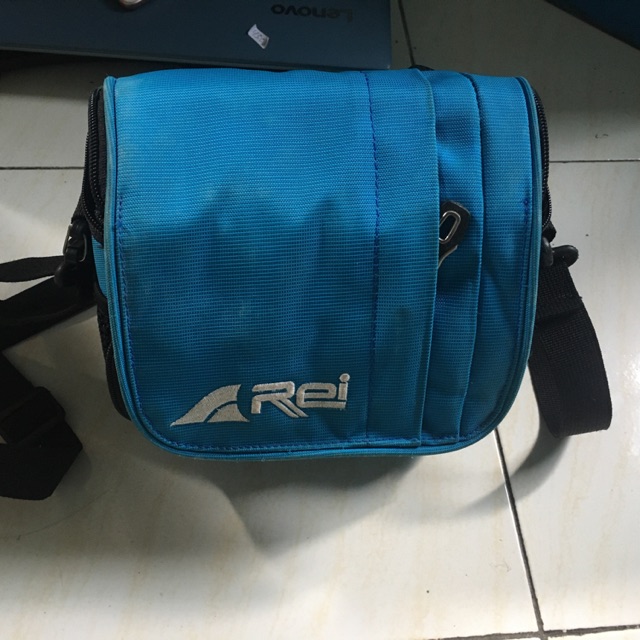 TAS KAMERA/SELEMPANG AREI