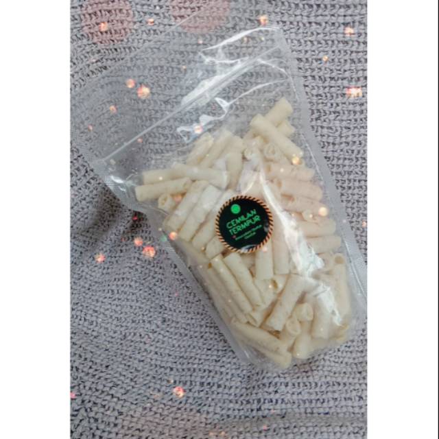 

Snack kiloan Cemilan Tempur : Wafle susu netto 250 gram