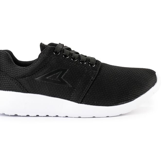 sepatu power running