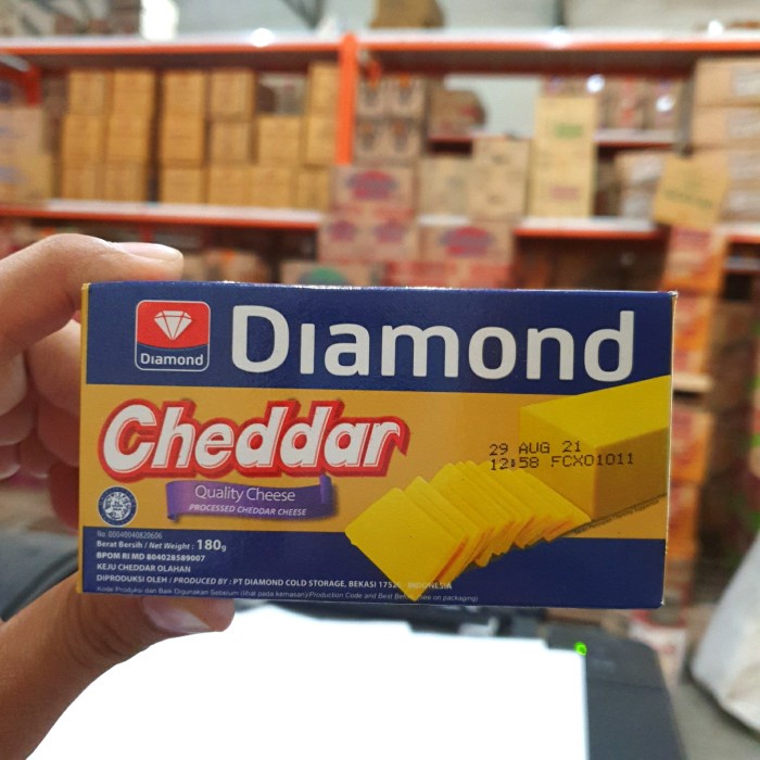 

PCS 180GR - DIAMOND CHEDDAR 180GR / CEDAR CEDDAR CHEESE KEJU CHESE atayatoko