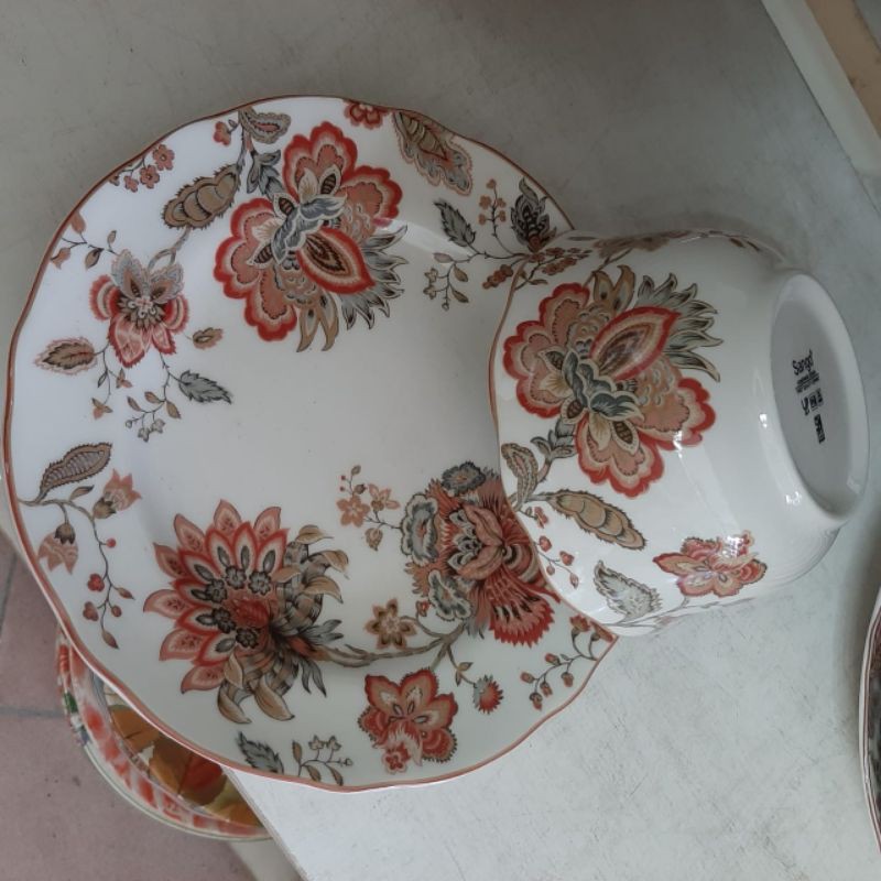 [SET] RED FLOWER SALAD PLATE N BOWL PIRING MANGKOK MANGKUK KERAMIK SANGO MOTIF BUNGA MERAH KLASIK