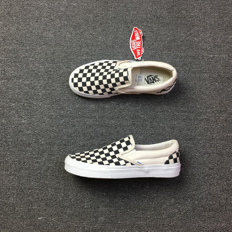 model vans slip on