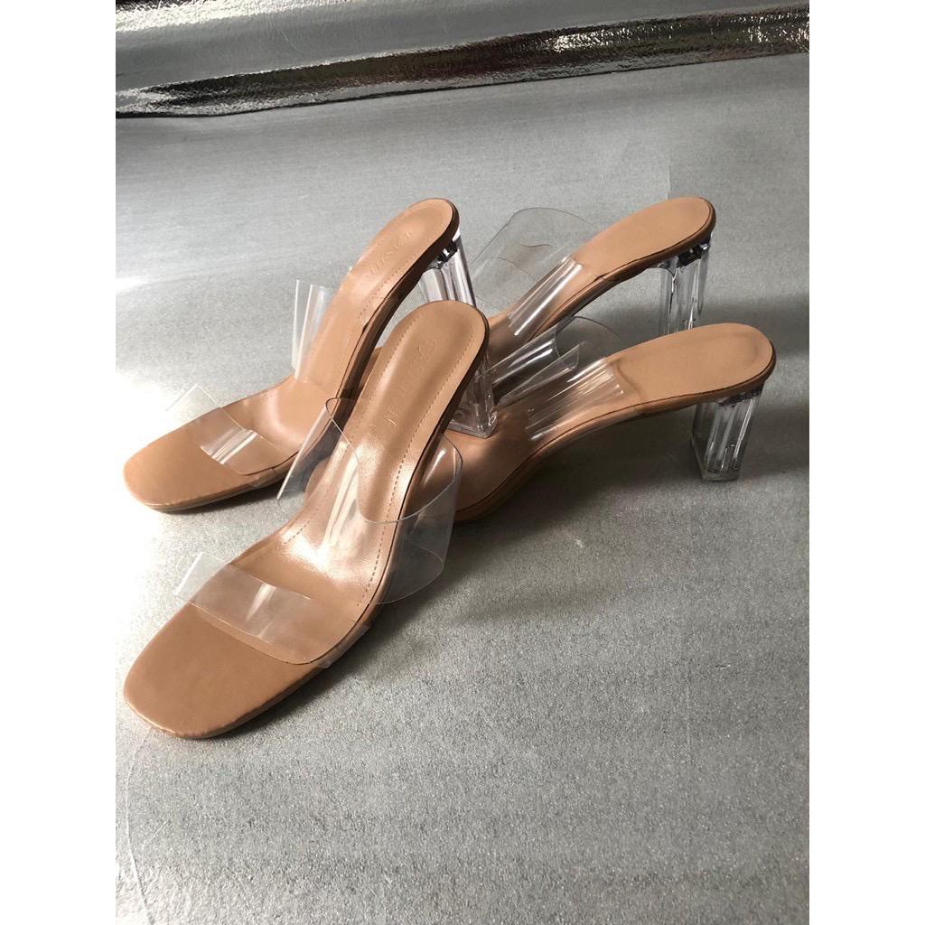 RESTOCK Sandal tumit pertengahan transparan betina 2019 tebal musim panas dengan sandal kristal
