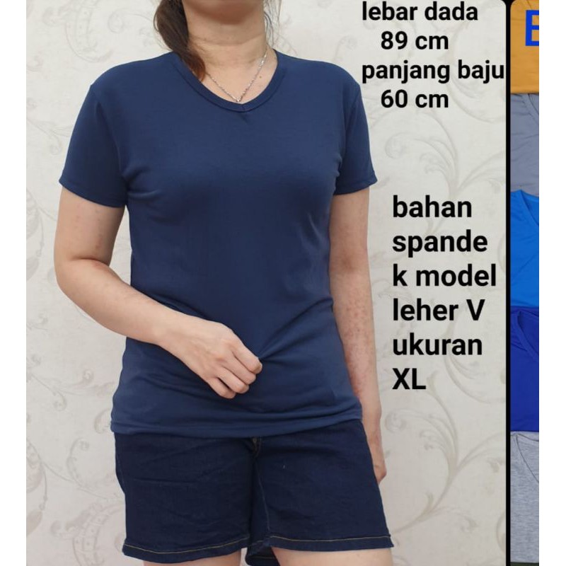 Spandek kaos leher V ukuran XL tangan pendek