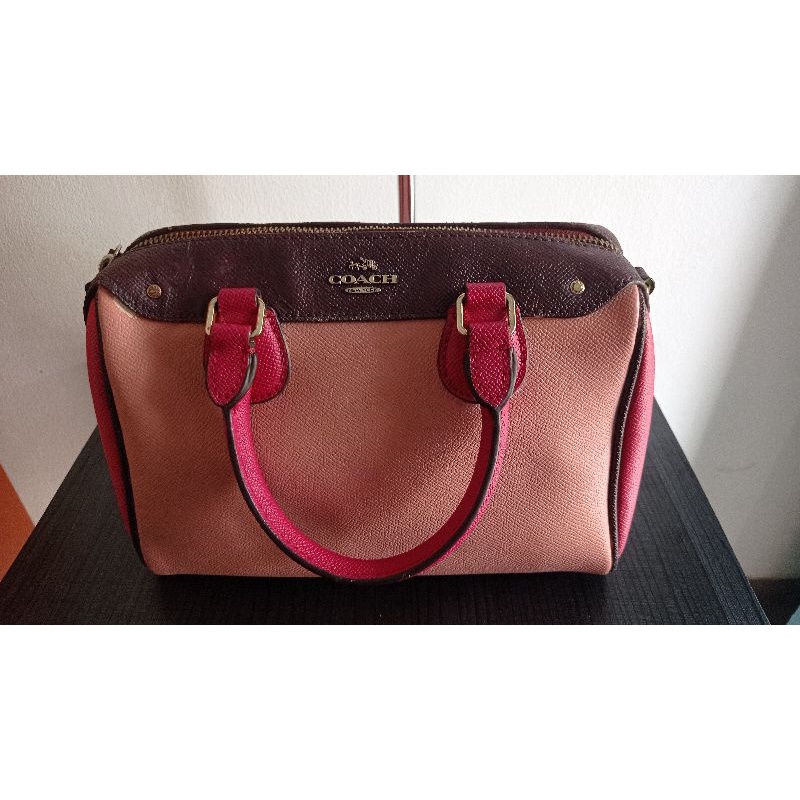 TAS PRELOVED | TAS SEKEN COACH BENNET