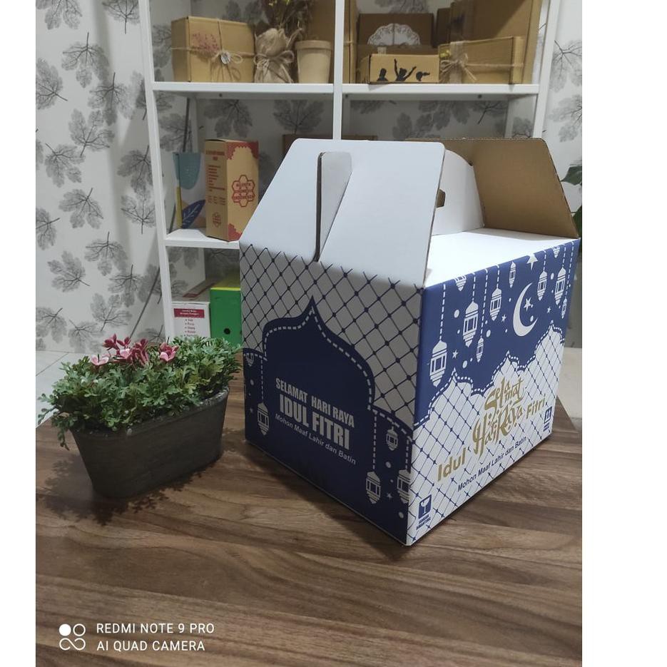 

Box Parcel 30x25x24 (Jinjing) Kardus/Parcell/Lebaran/idul Fitri/Paket/sembako/( MINIMAL ORDER 10)