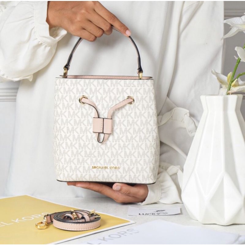 Michael Kors Mercer Gallery Faux Pebbled Leather Tote In White - ORIGINAL 100%