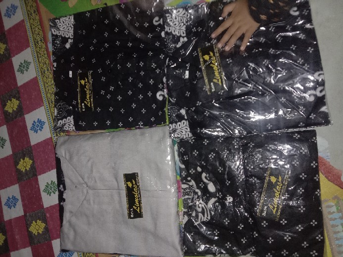 Batik Couple Keluarga Sania Ruffle Ori Ndoro Jowi Dnt Motif Gurita Putih