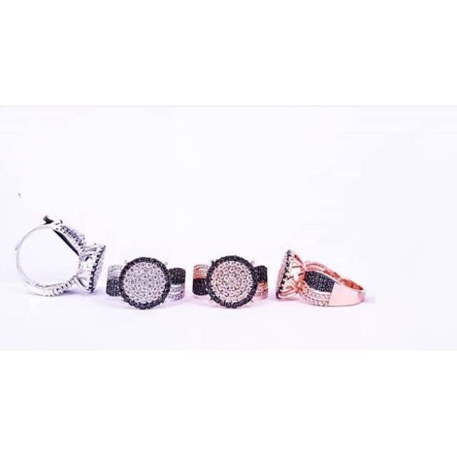 Cincin berlian replika