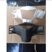Batok Depan Belakang Honda Revo Fi Fit Fi Putih.