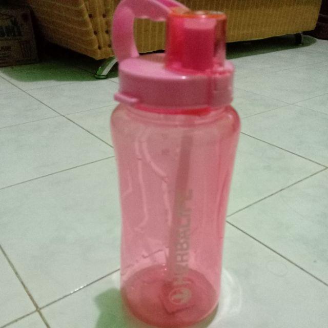 Botol Herbalife Singapore Warna Pink 1,5 Liter Bonus Sikat Sedotan