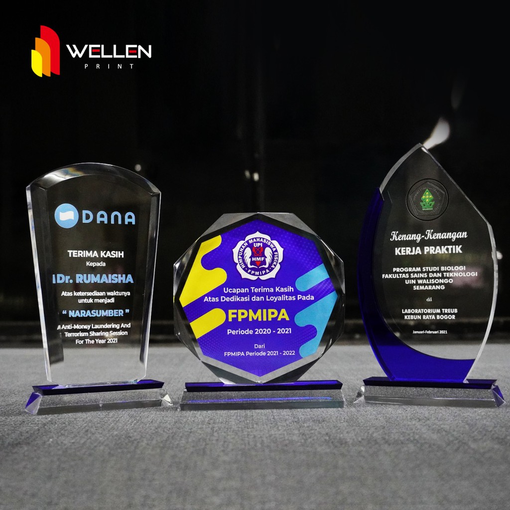 

WELLEN PRINT - Plakat Acrylic Print Custom tebal 20mm / Trophy premium / Cetak Piagam Penghargaan + Box Beludru