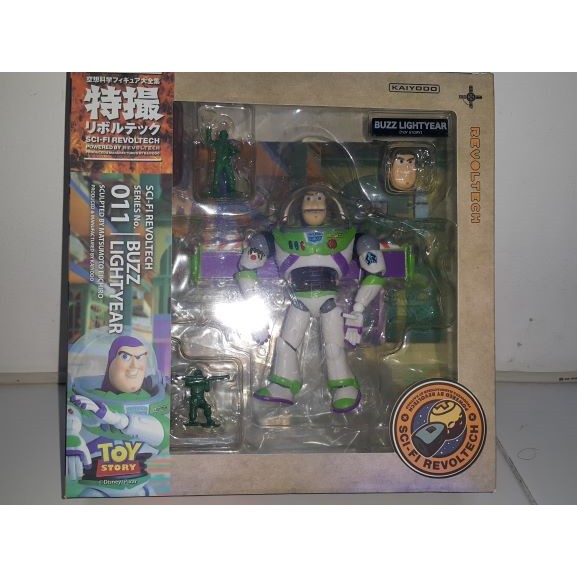 Revoltech 011 Buzz Lightyear Skala 1:12