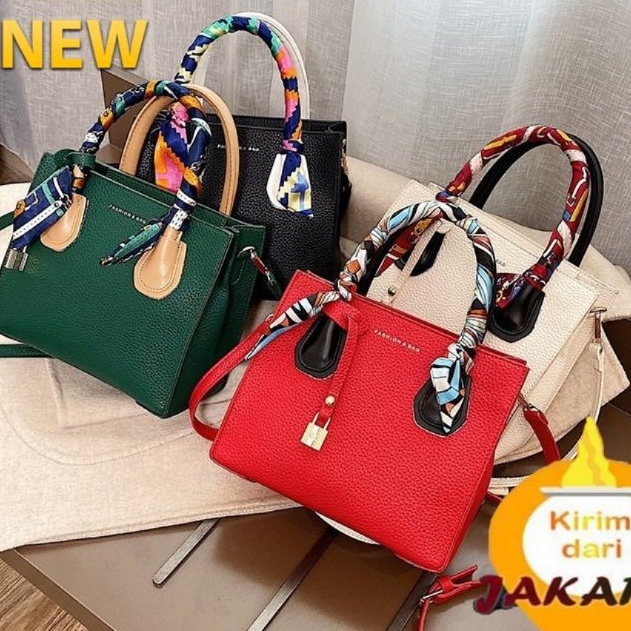 (2PC BISA IKG)GTBI99885352 New Arrival  !!!  Tas Selempang  Tas Wanita Import  Premium Terbaru