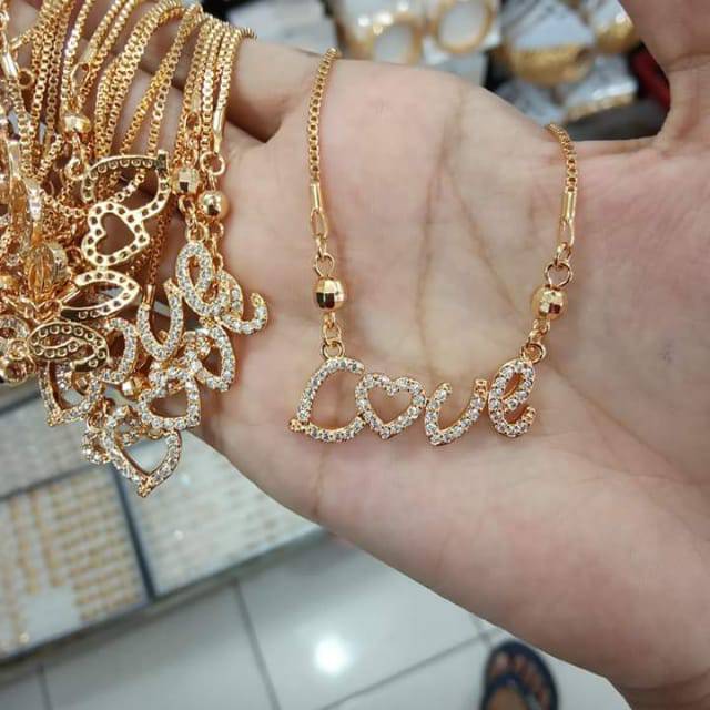 Kalung wanita tulisan love perhiasan wanita