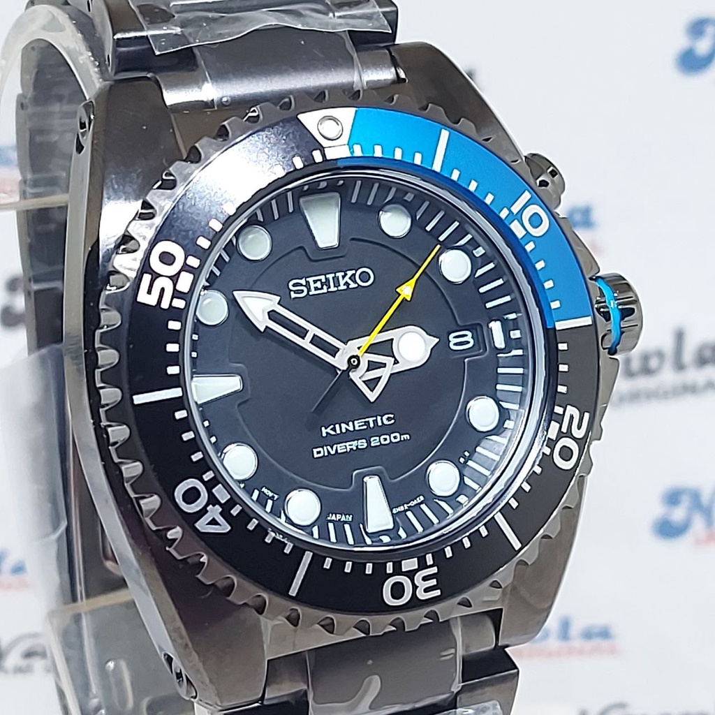 Seiko Kinetic SKA579P1 Divers Black - Jam Tangan Pria SKA579