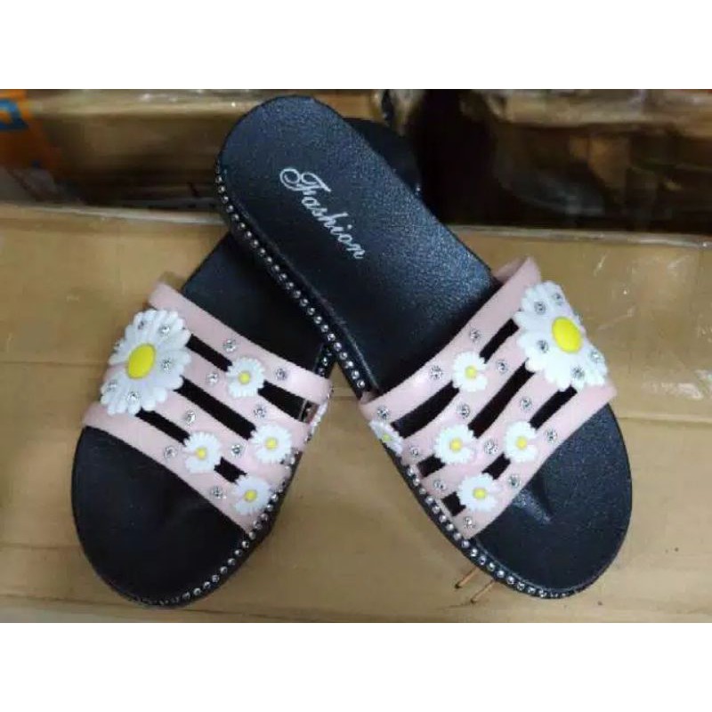 Medan Termurah/Ready stock Sendal Sandal wanita jelly Import