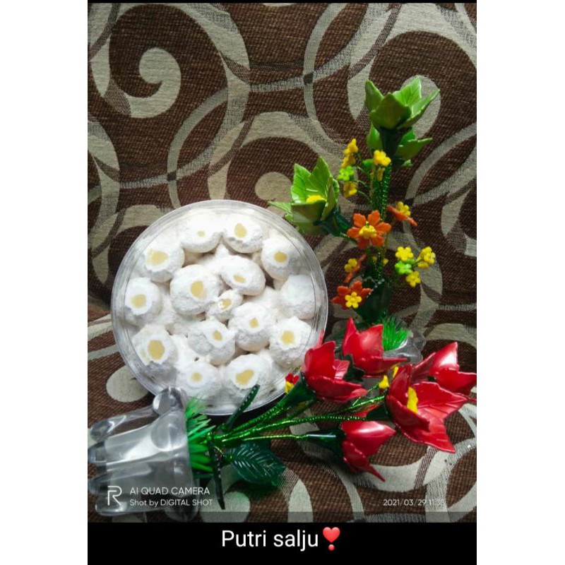 

PAKET KUE LEBARAN 1 PAKET ISI 3 TOPLES
