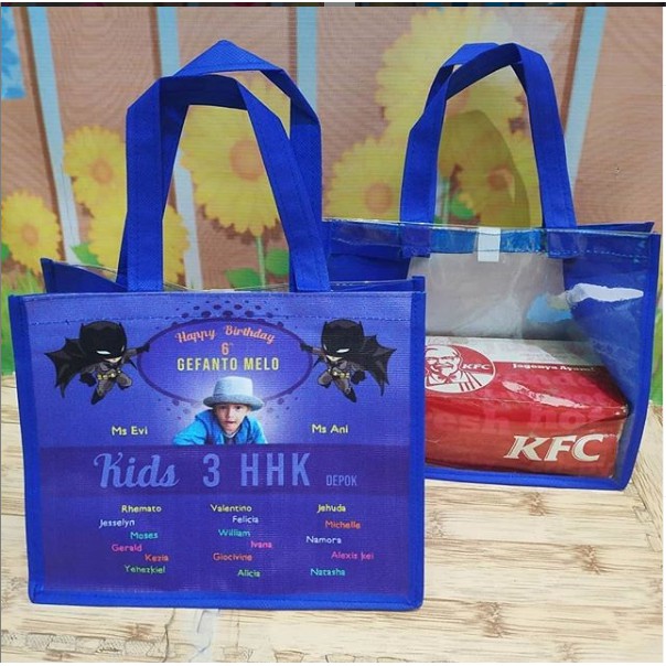 

GOODIE BAG MURAH MIKA UK 25x14x20 TEBAL 75 GSM