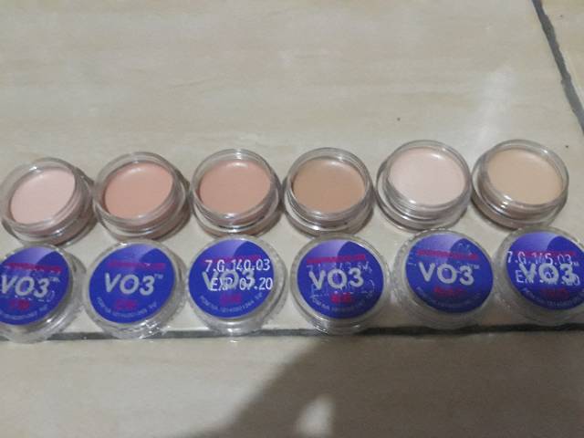 Crayolan VO3 mini alas bedak terlaris foundation