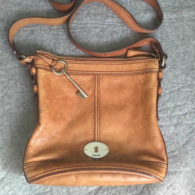 Fossil Bag Maddox Bucket Hobo Preloved