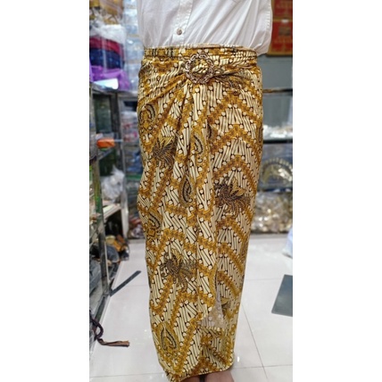 rok lilit/rok kebaya