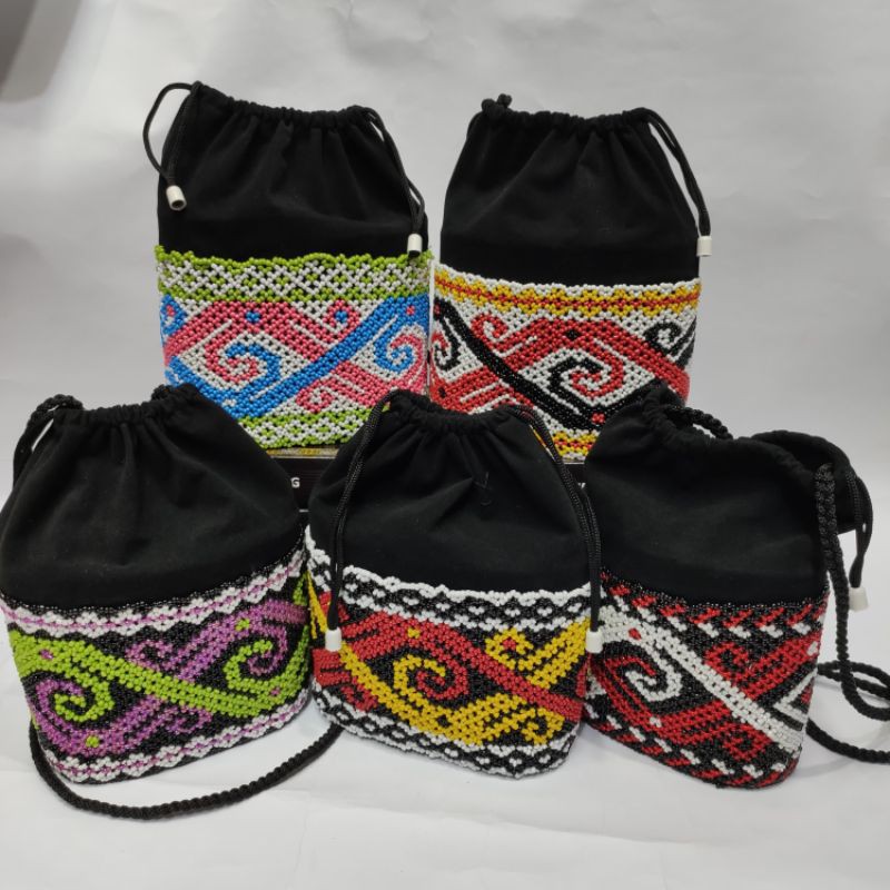 Tas Serut Wanita Manik Etnik Kalimantan / Tas Selempang / Tas Etnik