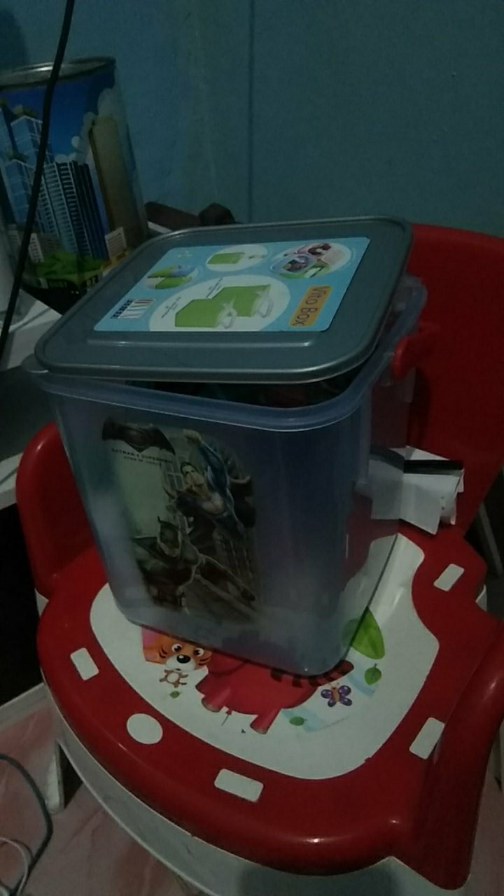 Onyx Kotak Penyimpanan / Vito Box Small Barbie Batman V Superman 5.2 L