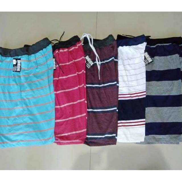 Celana Pendek Salur Jumbo/Celana Hits XXXL Pria Wanita