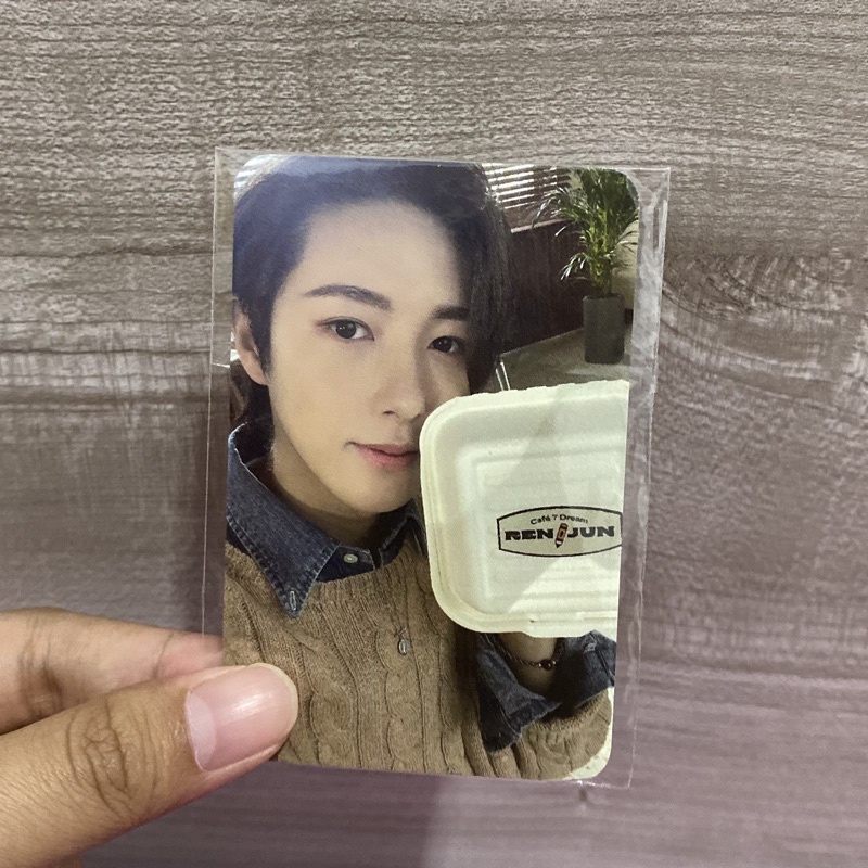 Photocard (PC) Renjun Tumbler Cafe Merch NCT Dream