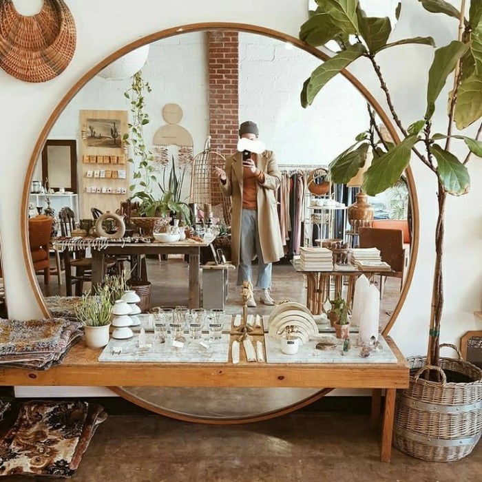 Cermin bulat besar frame kayu jati