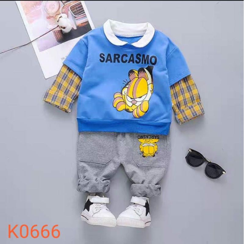 

Setelan Sweater Anak Garfield (1T)