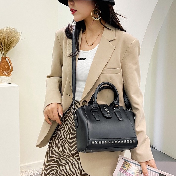 TAS SELEMPANG WANITA IMPORT KULIT PREMIUM HITAM YONNA TA388B5 SHOULDER BAG BRANDED ORI FASHION KOREA