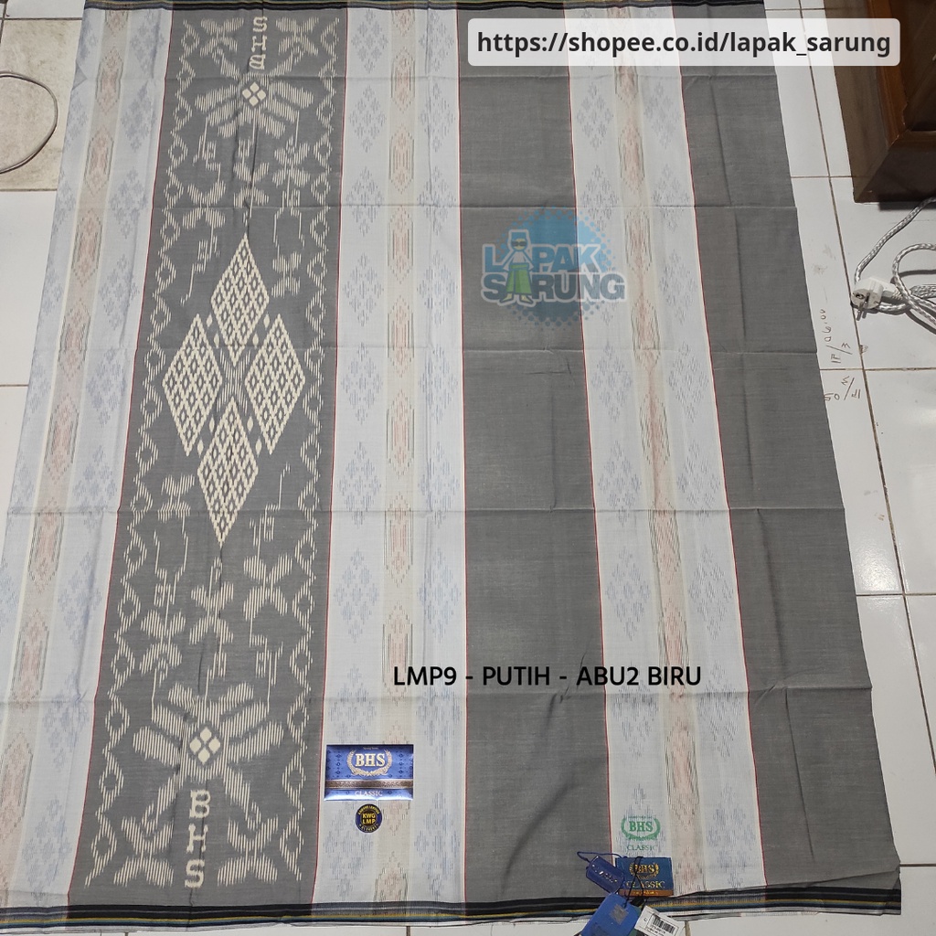 Sarung BHS Classic Gold KWG LMP Kawung Lampion Putih 09 Kombinasi Abu - Abu Biru