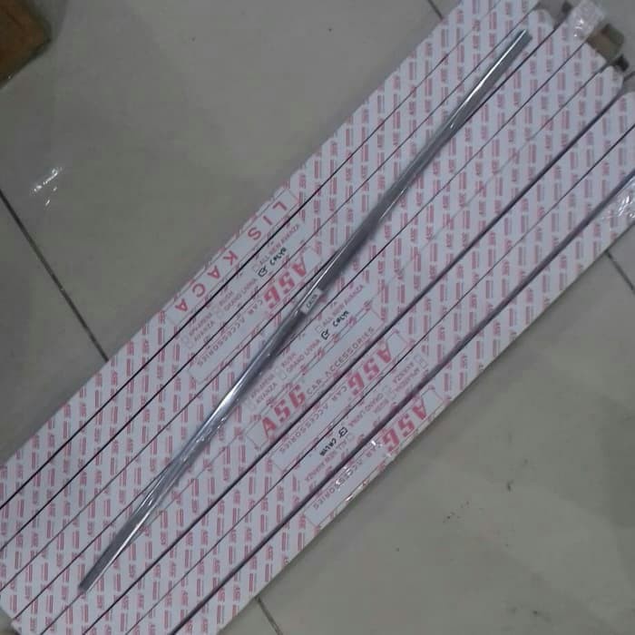 lis kaca samping calya sigra