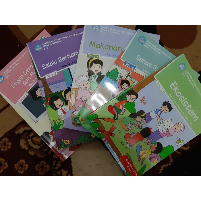 

❤BISA COD❤ Paket Buku Tematik Depdikbud Kelas 5 Semester 1 Tema 1,2,3,4 & 5