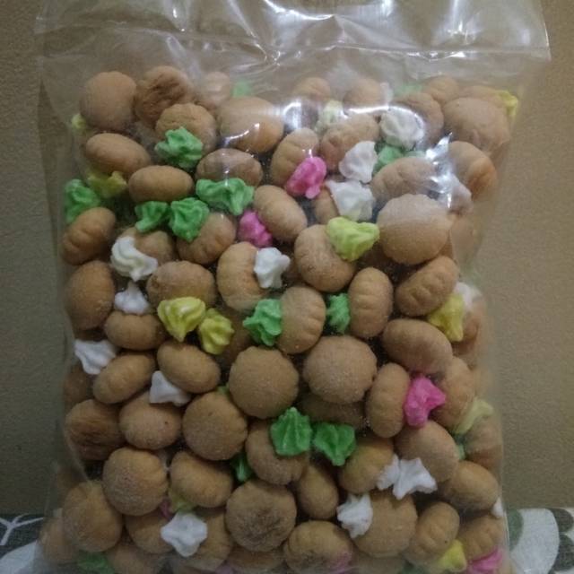 

Biskuit Gula Warna Warni 200 gr