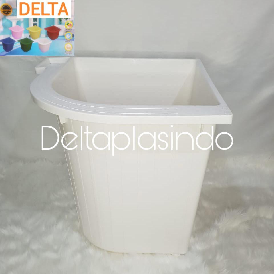 Bak Air Mandi oval + Tempat Sabun PUTIH