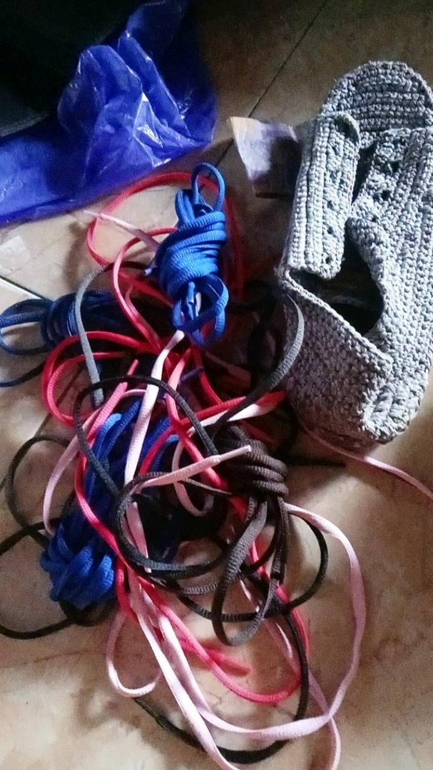 Tali Sepatu Bulat Dan Pipih ( 1 Pasang )